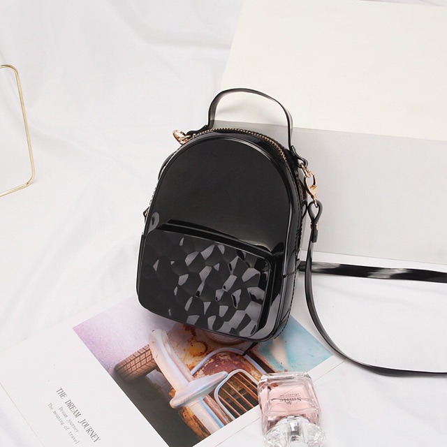 Balo nhựa đeo chéo