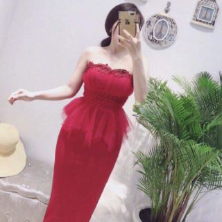 Đầm cúp ngực phối ngọc trai