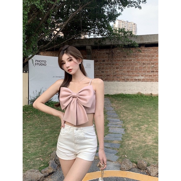 ÁO HAI DÂY NƠ NGỰC