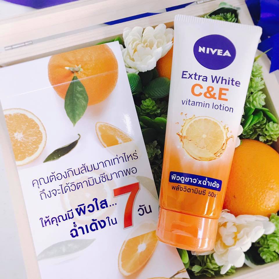 Sữa Dưỡng Thể Dưỡng Trắng Nivea Extra White C&amp;E Vitamin Lotion 180ml - 84374