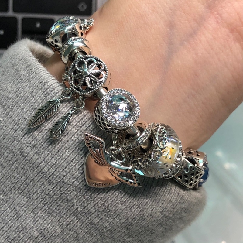 Charm pan S925 bảng J