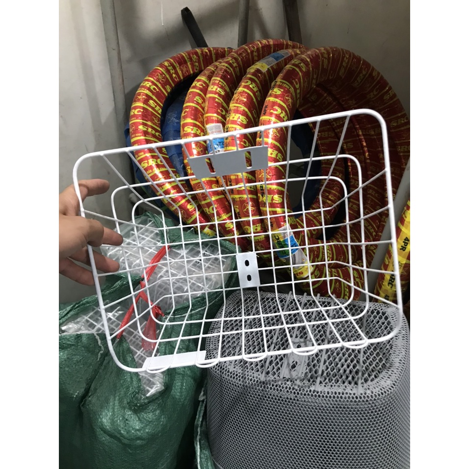 Làn Xe Giỏ Xe Đạp Quava Siêu Bền Bỉ Màu Trắng/ Đen