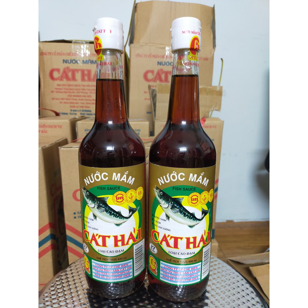 Nước mắm Cát Hải cao đạm chuẩn vị mắm truyền thống (1 xách 4 chai)