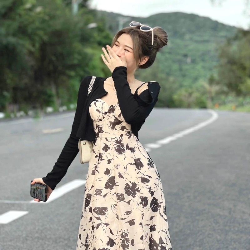 Sét váy thiết kế hai dây be hoa đen mix áo len tăm tiểu thư sang chảnh loại 1