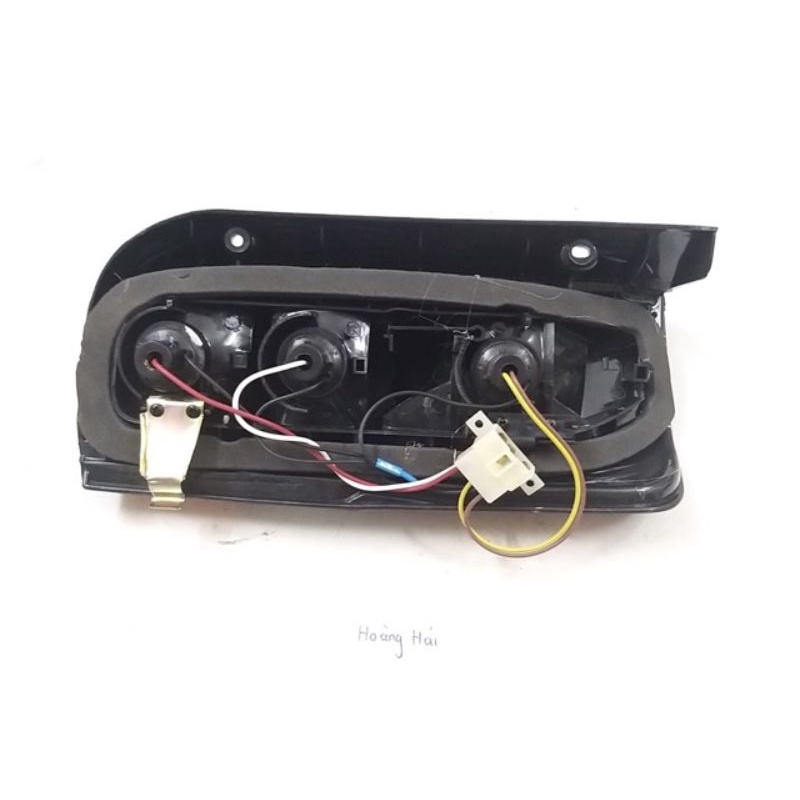 Đèn hậu Toyota Cá Mập  đời cũ