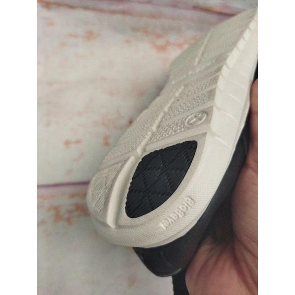 Giày si chuẩn hiệu Hush Puppies