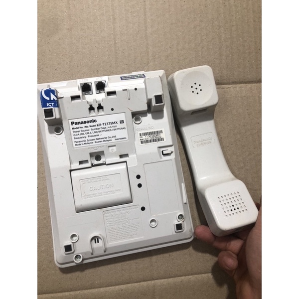 Điện thoại bàn Panasonic KX-T2375 hiện số gọi đi