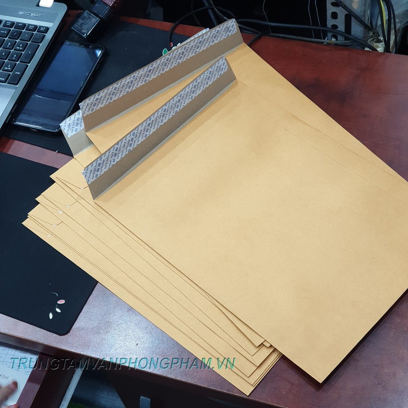 Bao bì thư 25x35 giấy Kraft vàng có keo 2 mặt