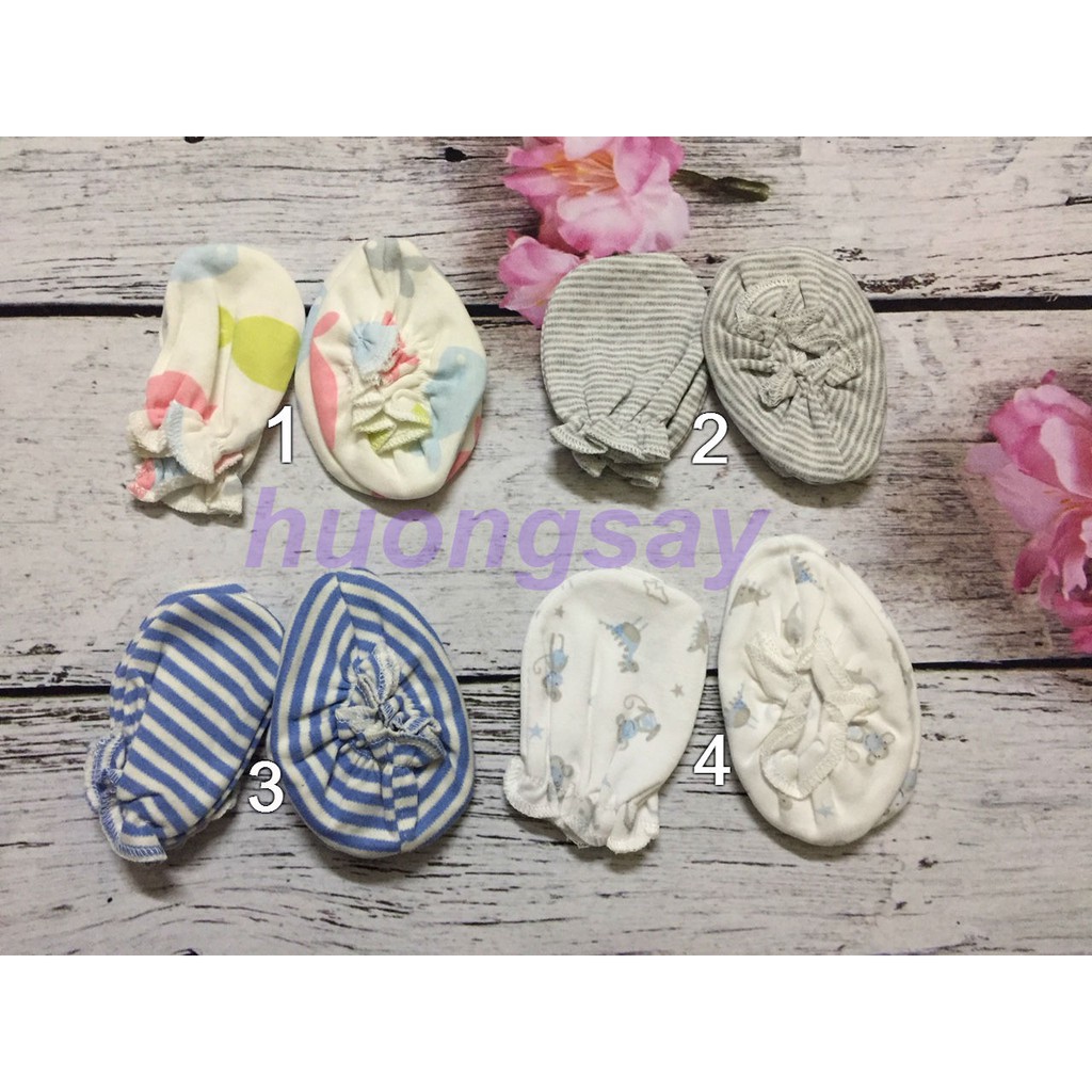 Set bao tay bao chân cotton Momcare