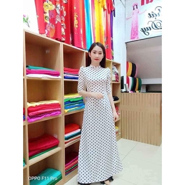 Áo dài chấm bi lụa hàn châu