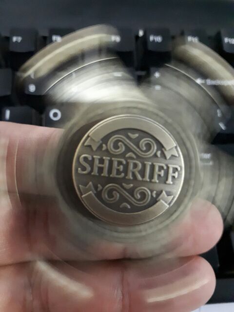 Fidget Spinner - Con Ngôi Sao 6 Cánh Đồng