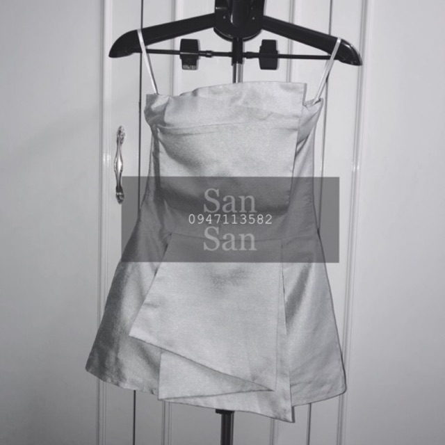 Jumpsuit xếp lớp chất tafta