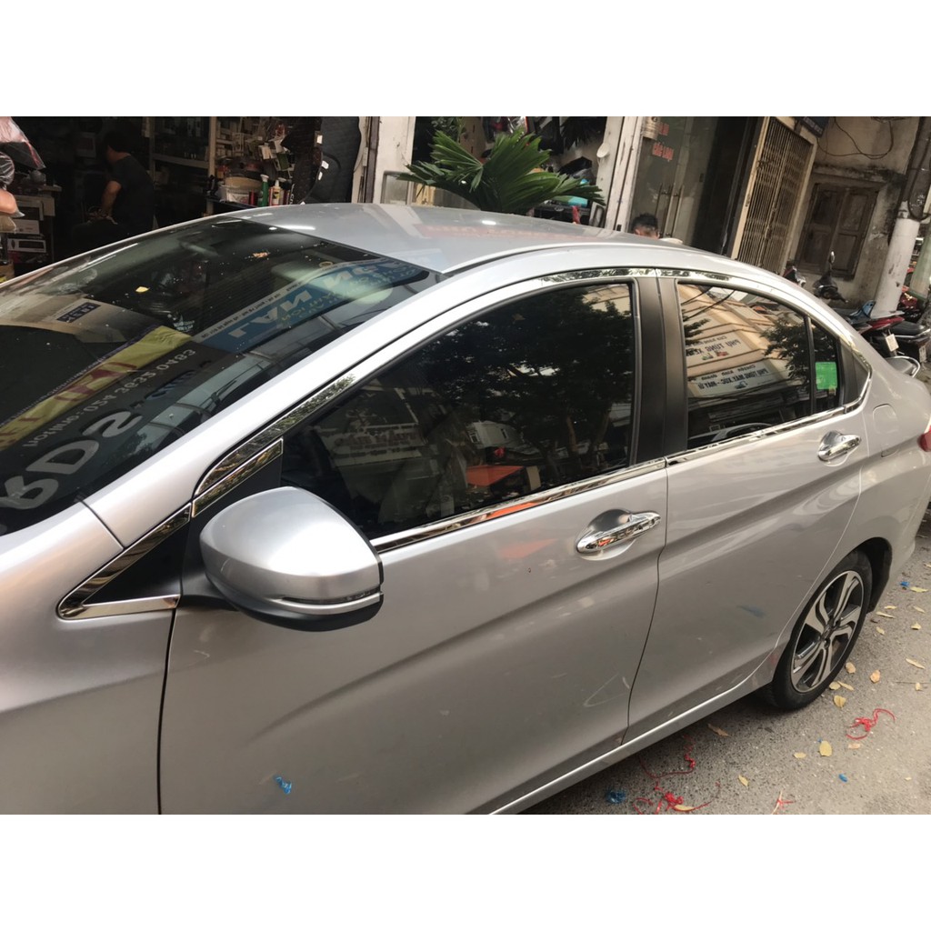 Nẹp chân và viền cong kính Honda City 2016-2020