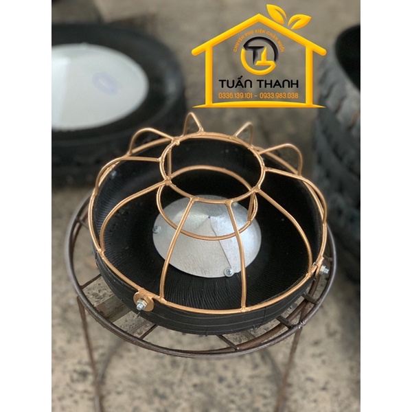 Máng cho Gà ăn chống bới bằng vỏ xe ( Đủ kích cỡ )