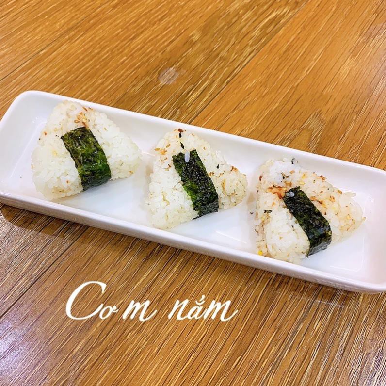 Khuôn làm cơm nắm onigiri, khay dụng cụ tạo bento hình tam giác, hoa, tim - ảnh sản phẩm 9