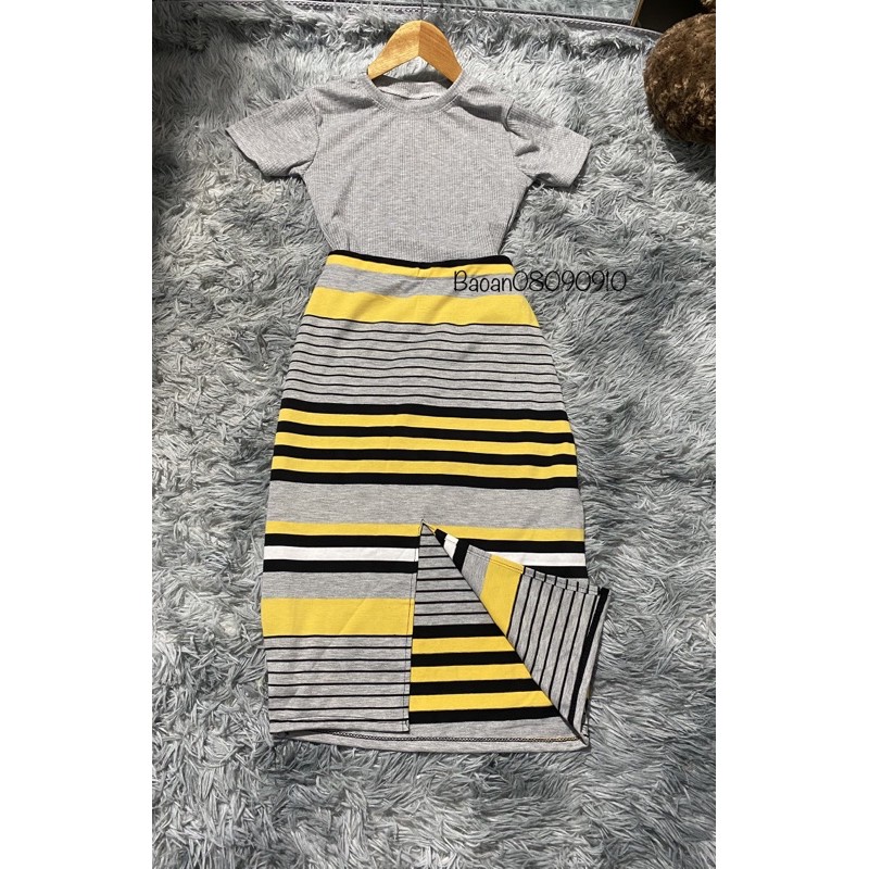 Sét bộ nữ chân váy sọc + áo thun body croptop
