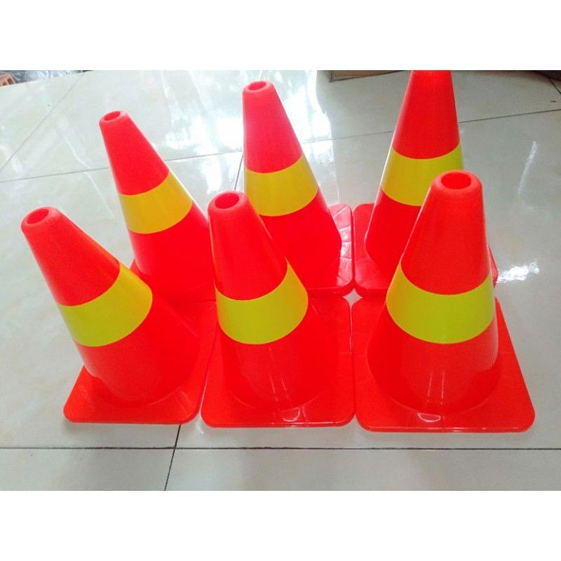Nấm tập chiến thuật bóng đá,cọc tiêu giao thông 25cm 40cm