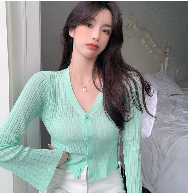 Áo Croptop Dệt Kim Màu Trơn Thiết Kế Cổ Chữ V Nữ Tính | BigBuy360 - bigbuy360.vn