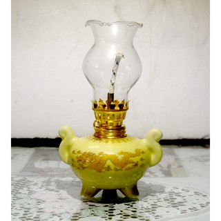 Đèn dầu sứ rồng vàng