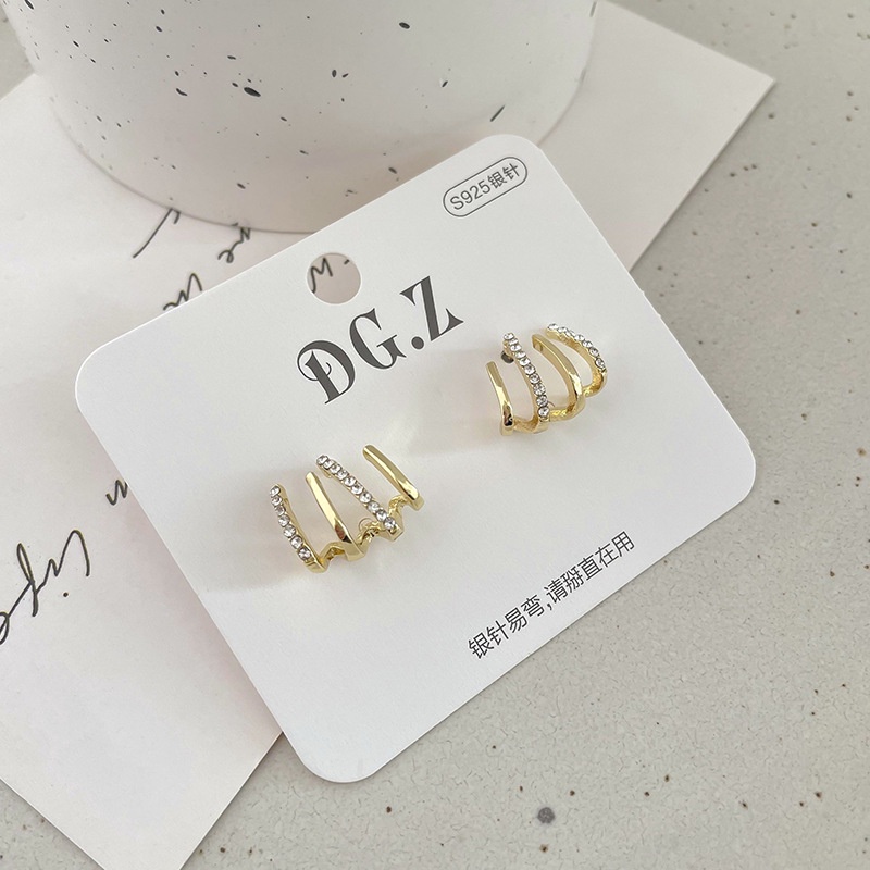 Khuyên Tai Hình Móng Vuốt Nhẹ Nhàng