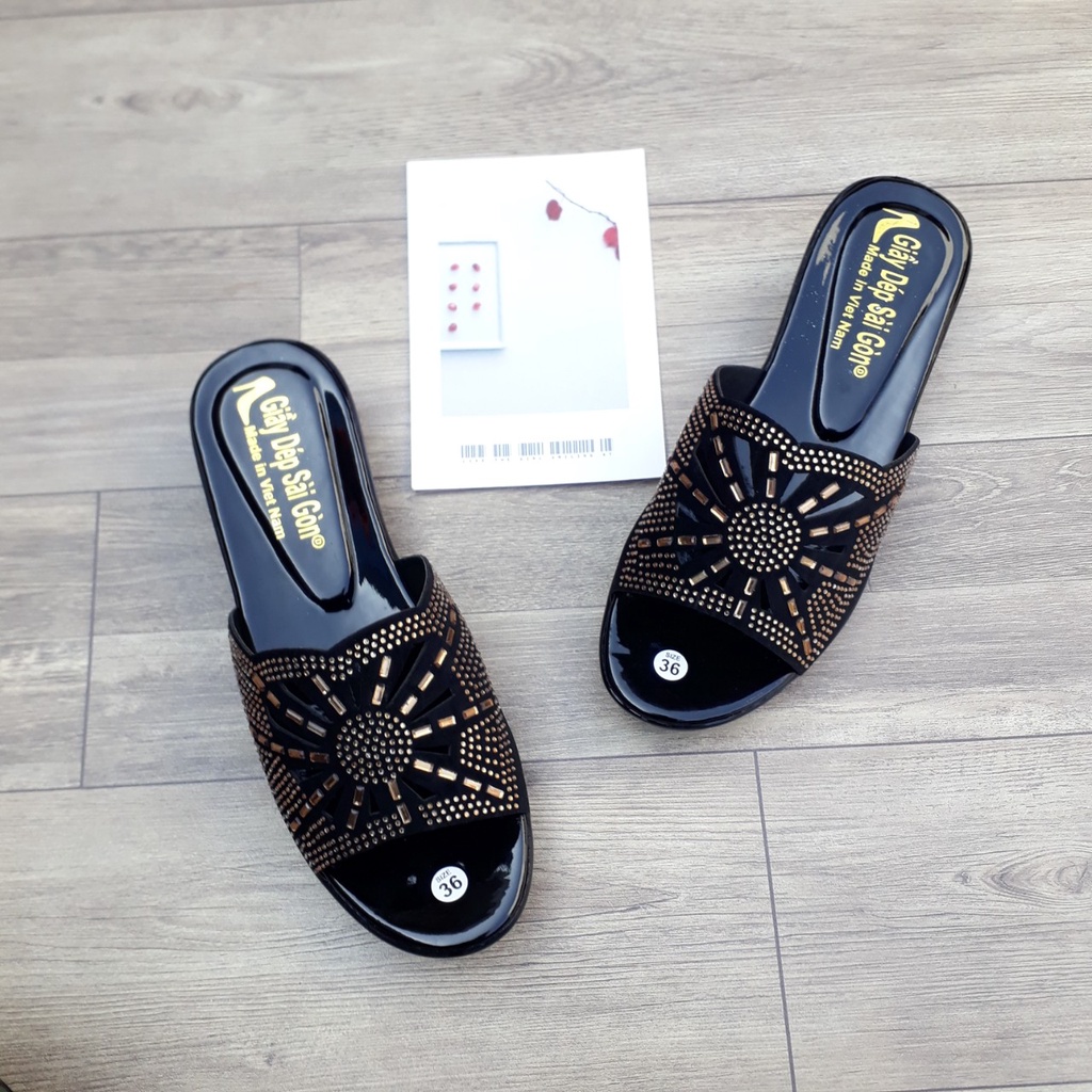 DÉP ĐÍNH ĐÁ TRUNG NIÊN CỰC ĐẸP