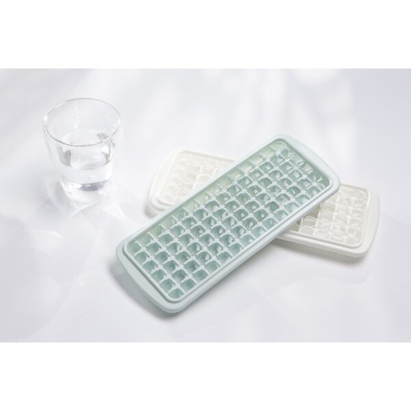 Khay đá vuông Kari 84 viên inochi, thiết kế KHÔNG DÍNH THÀNH ĐÁ. Nhựa Nguyên Sinh Kháng Khuẩn Ag+. GIAO MÀU NGẪU NHIÊN