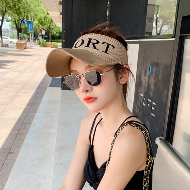 Mũ Lưỡi Trai Sport Nửa Đầu Cá Tính Cho Bạn Nữ