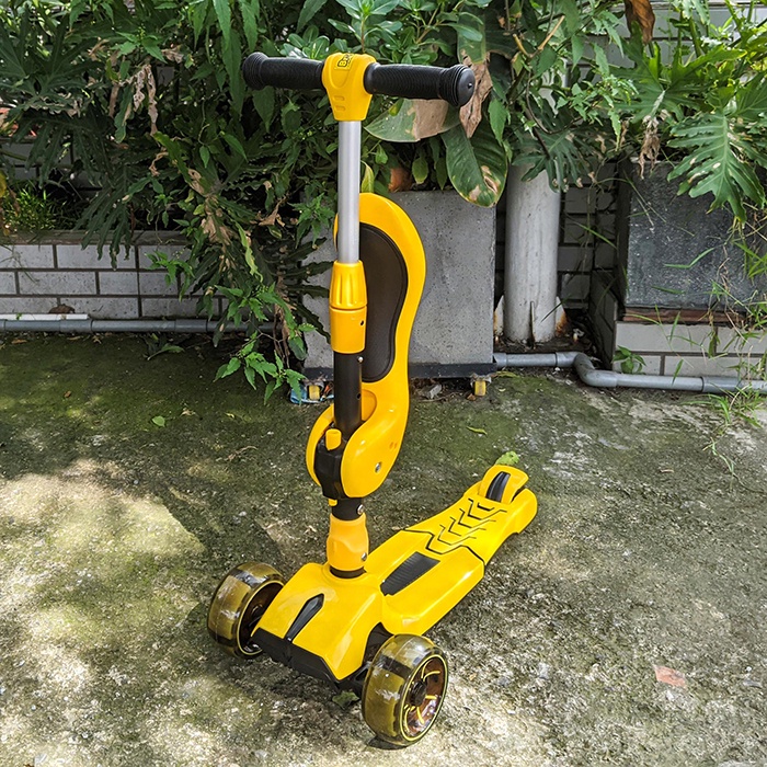 Xe trượt scooter 2 trong 1 cho bé HD-217