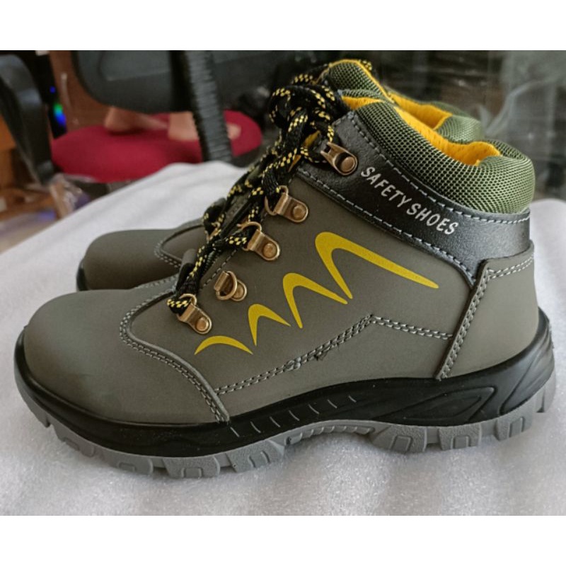 GIÀY BẢO HỘ thợ hàn SAFETY SHOES(tặng búa gõ xĩ) | BigBuy360 - bigbuy360.vn