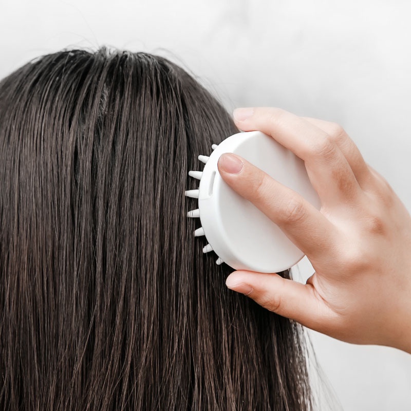 Lược gội đầu  giúp massage giảm stress