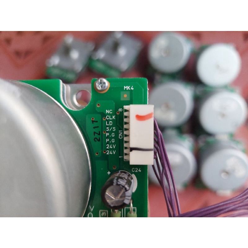 Motor bldc 12v-24V 21.6w,trục 8mm chế quạt.