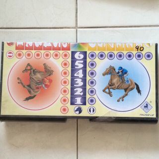 Bộ cá ngựa nhựa đen cao cấp
