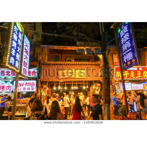 Tranh lụa 3d Hồng Kông Đường Phố Kích Thước 1,5m x 2m HKĐP11