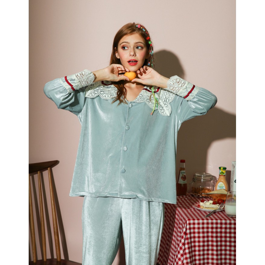 (Thanh lý) Bộ Mặc Nhà Vải Nhung Princess Cổ Ren Bản To CT183