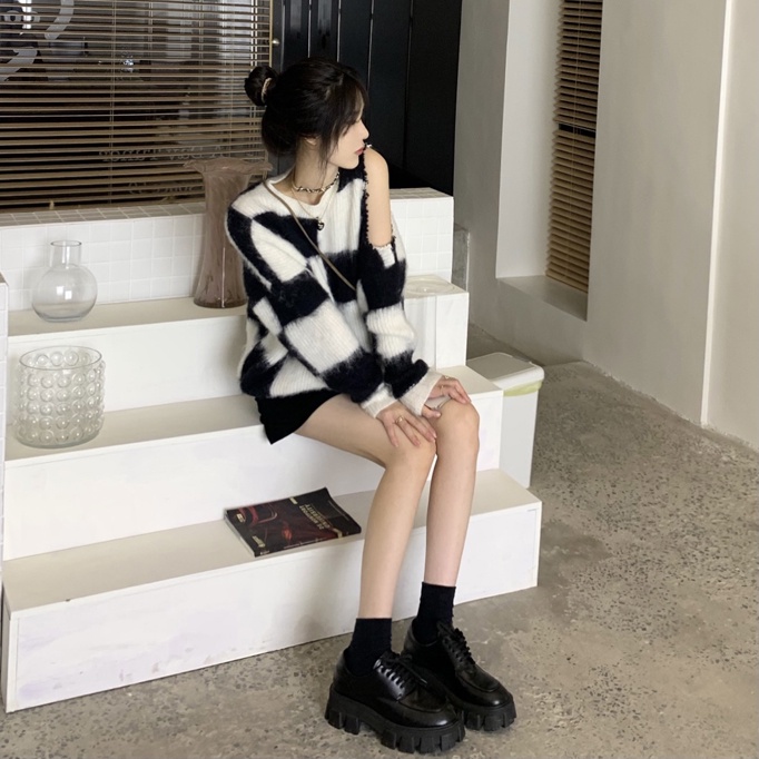  Áo Sweater Dệt Kim Tay Dài Hở Vai Họa Tiết Kẻ Sọc Phong Cách Hàn Quốc Thời Trang | BigBuy360 - bigbuy360.vn