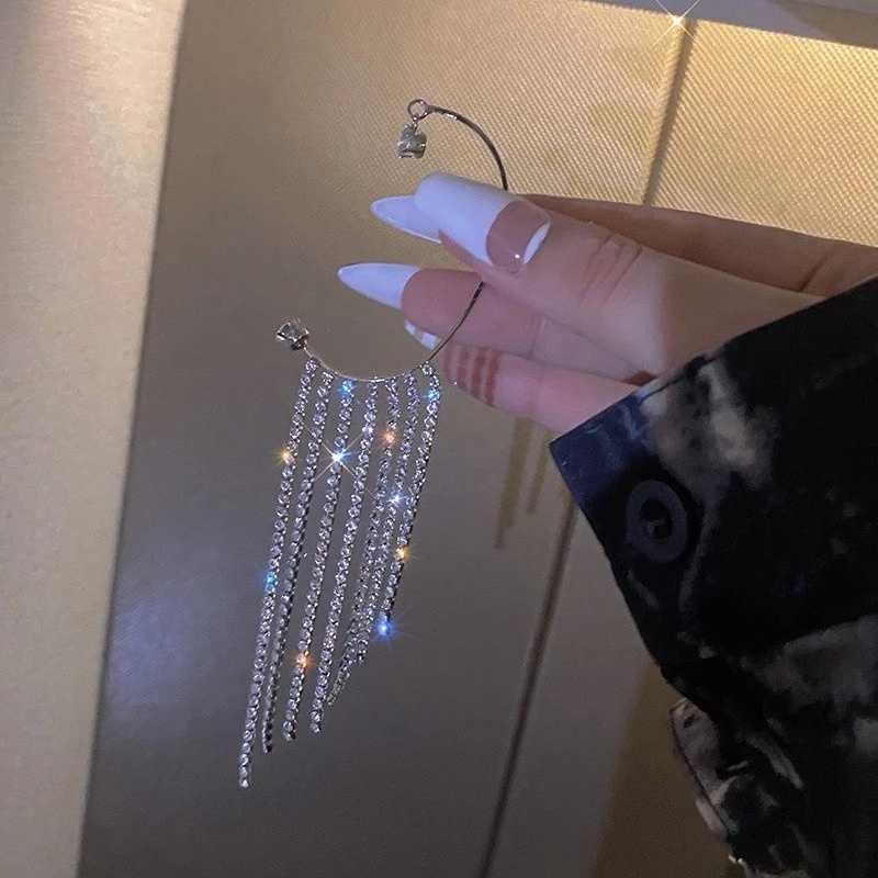 Khuyên Tai Chữ C Đính Đá Phối Tua Rua Dài Thời Trang Hàn Quốc Sang Trọng