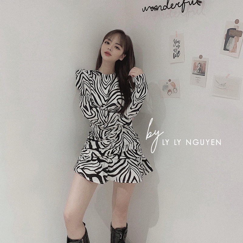 𝐂𝐎́ 𝐒𝐀̆̃𝐍. Váy Rúm Tay Bồng Hoạ Tiết Ngựa Vằn (ẢNH KHÁCH MẶC Ở CUỐI)