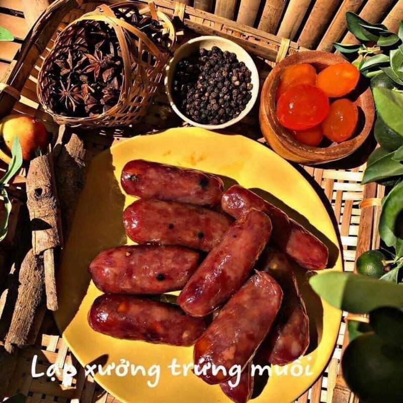 99k 500gr Lạp Xưởng Trứng Muối