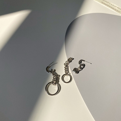 Bông Tai Không Đối Xứng Hình Trái Tim