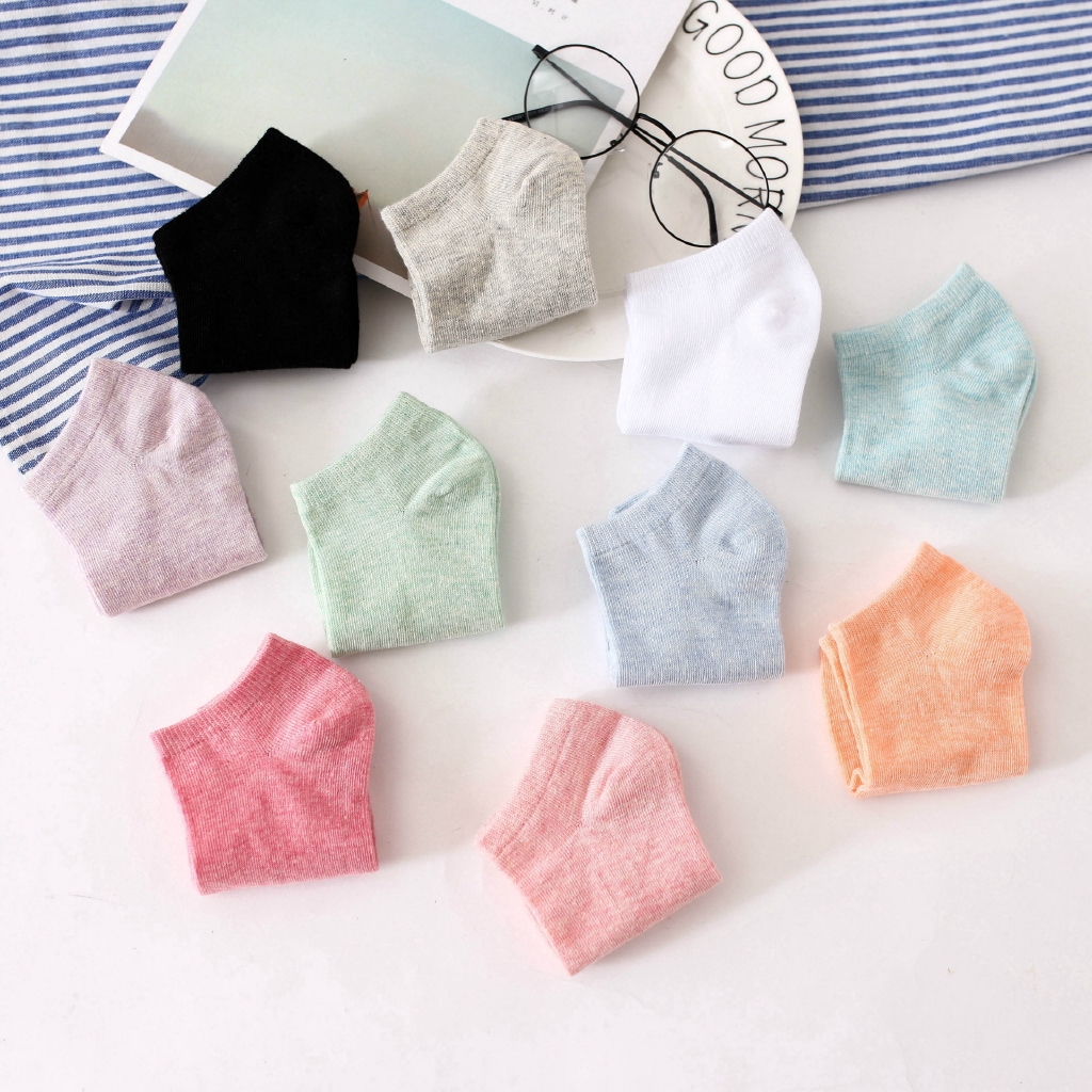 Đôi tất trơn chất cotton chống trượt cổ thấp xinh xắn