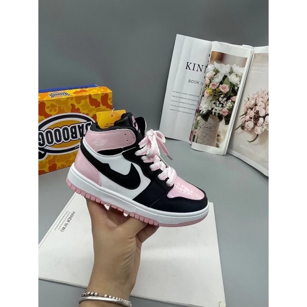 Giày thể thao cao cổ mẫu da bóng