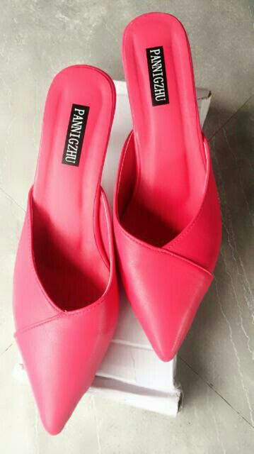 Sẵn giày trắng cao gót da pu , cao 7cm ,site 34-39, 3 màu : trắng,  vàng  Hồng