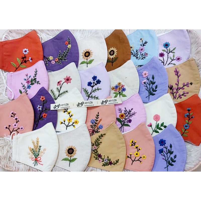 Khẩu trang thêu tay form 2D