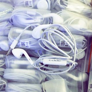 Tai nghe oppo, có mic nói chuyện, nghe nhiều dòng máy