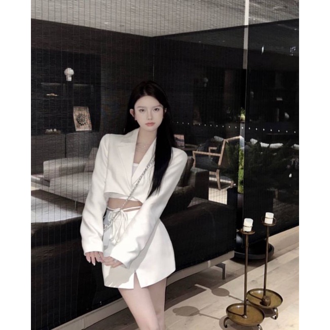 SET 3 MÓN TRẮNG ÁO KHOÁC VEST CROP CỘT DÂY + CROP 2 DÂY KÈM SHORT VÁY