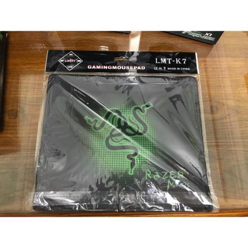 Miếng Lót Chuột Razer Mantis 29x25x3cm Tiện Lợi