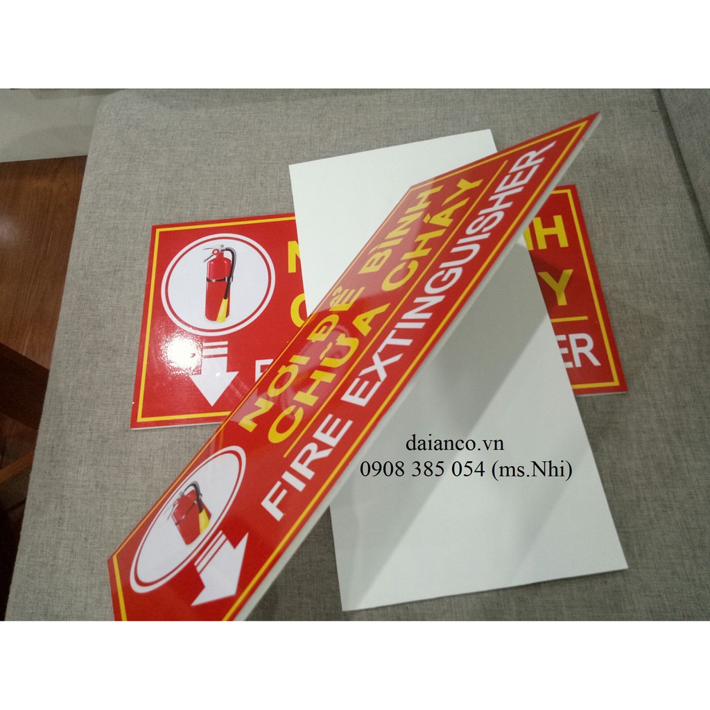 Biển báo hướng dẫn nơi để bình chữa cháy- Hàng sẵn, hình thật