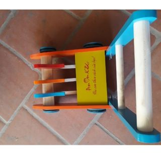 Xe tập đi bằng gỗ (con gà)