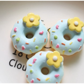 {Donut 1 cái - 2.5cm} STICKER PHỤ KIỆN DIY 3D DÁN ỐP ĐIỆN THỌAI BÌNH NƯỚC KẸP TÓC