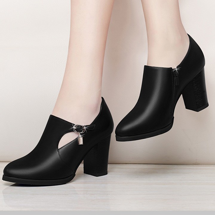 (Bảo hành 12 tháng) Giày Bốt nữ khoét hình bán nguyệt - Giày boot nữ da mềm gót cao 7cm - Linus LN1682 | BigBuy360 - bigbuy360.vn
